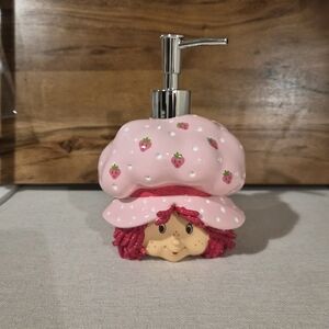Strawberry Shortcake Kitchen/Bathroom Soap Dispenser Pump Bottle  Pink NEW